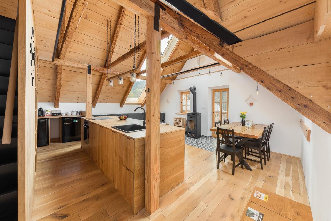 Apartamento Hiša na soncu / Sun house Zgornje Gorje Exterior foto